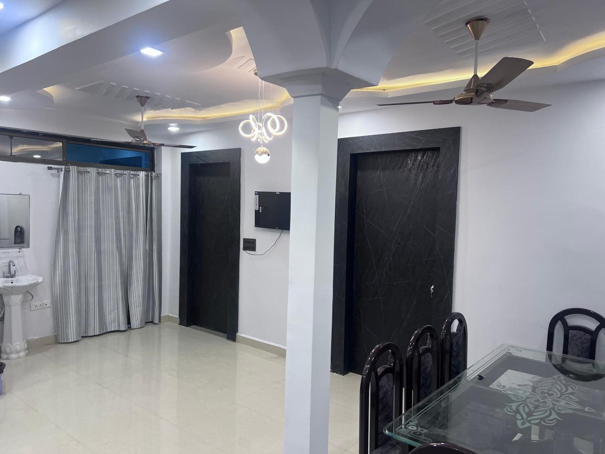J K Apartment Allāhābād Junction Exteriér fotografie